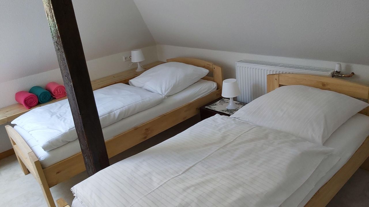 Wasserkraftwerk 3 SZ mit 3 Betten Wasserkraftwerk 3 SZ mit 3 Betten